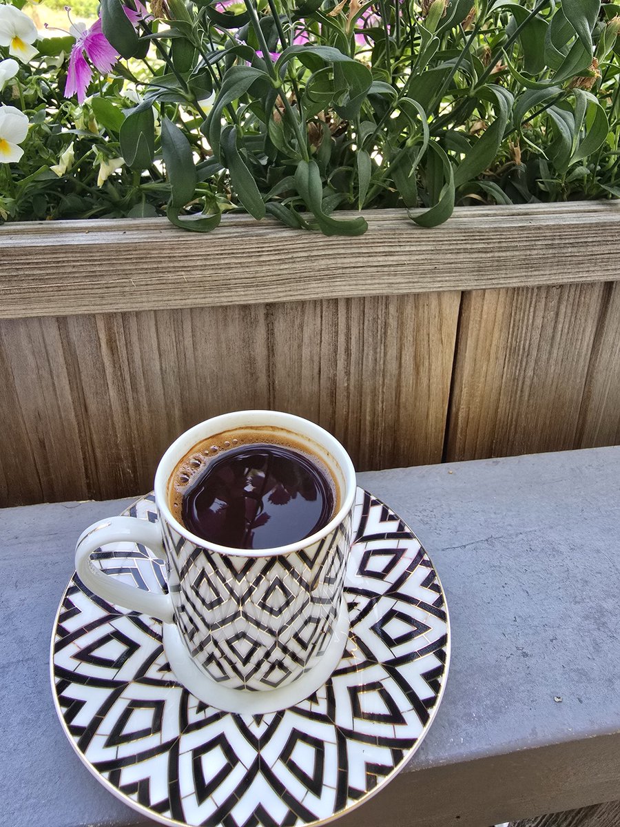 Huda Judeh tweet media