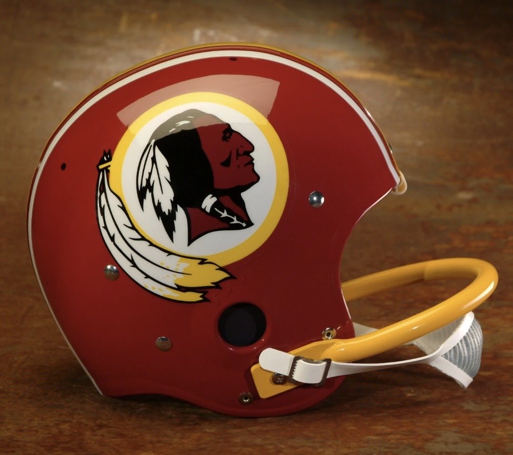 FLATLINEent06's tweet image. #TwoGunsRising
The Logo of a Champion,
&amp;amp; Champions are FOREVER!
HAIL, To The 
WASHINGTON REDSKINS!