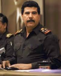 xaivf821's tweet photo. “رتبة فريق” لمن  تنذكر 
نتذكر وياهة  أسماء تثقل الذاكرة (عدنان خير الله ماهر عبد الرشيد، حسين رشيد ..الخ) ممن ارتبطت أسماؤهم بمرحلة من تاريخ الدولة وهيبتها
الان نفس الرتبة لكن المعنى خف والوزن قل واصبح لقب على ورق
مو الزمن اللي تغير .. بس تغيّر هو قيمة الاسم لما ينحط على الرتبة https://t.co/GcE9Laa3m3