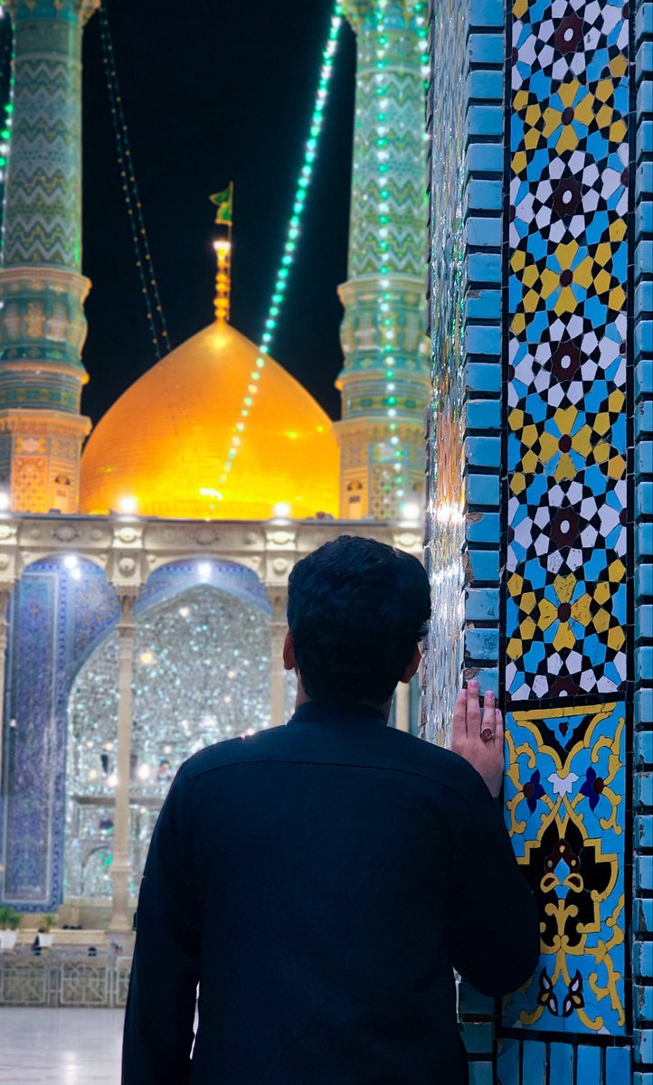moussaoui313's tweet photo. أشرَقت السماءُ بنورُ مولدك المبارك
اهلاً وسهلاً سيدتي 

يَا فَاطِمَةُ اشْفَعِي لِي فِي الْجَنَّةِ فَإِنَّ لَكِ عِنْدَ اللَّهِ شَأْنا مِنَ الشَّأْنِ
#فاطمة_المعصومة
#قم https://t.co/gywW1U6zqO