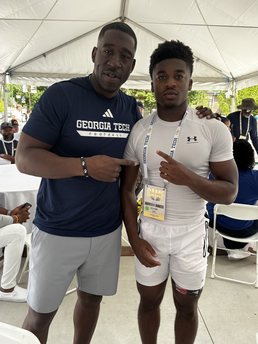 BraydenBoults's tweet image. Offer Earned. Gods Plan. 

Blessed to earn  my 15th offer from @GeorgiaTechFB 🐝

Thank you to @FBCoachJSmith and the entire GT Coaching staff for believing in me. 

Class of 2029 | RB | 5’9” 185
4.4 Laser | 10.9| 21.8

#AGTG #GoJackets #Stingem  
#RBProspect #BuiltDifferent