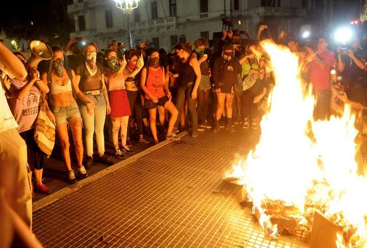 Baifomet tweet media