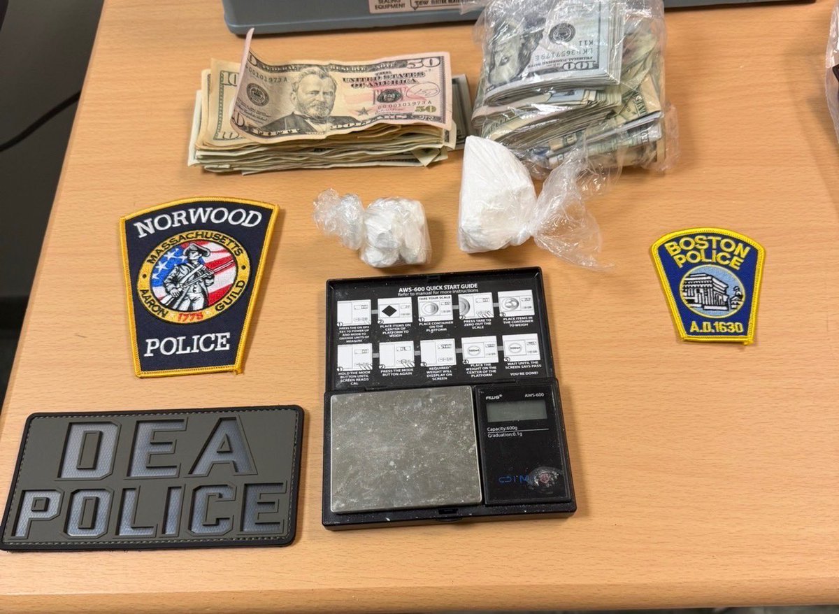 Boston Police Dept. tweet media