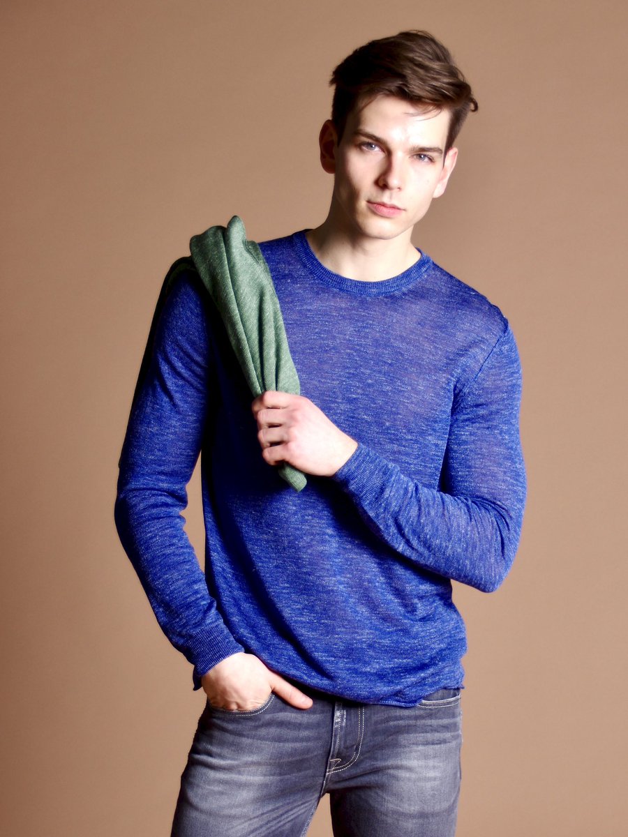 StephanMientus's tweet image. Happy Birthday Chris
💐🥂🍾❤️🍀🎉🎂👯‍♂️🌺 
#mientus #birthdayboy #chrishaase