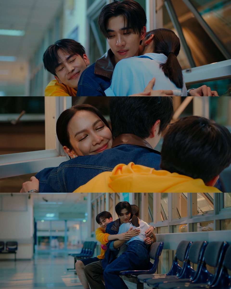 Trend for SANTA tweet media