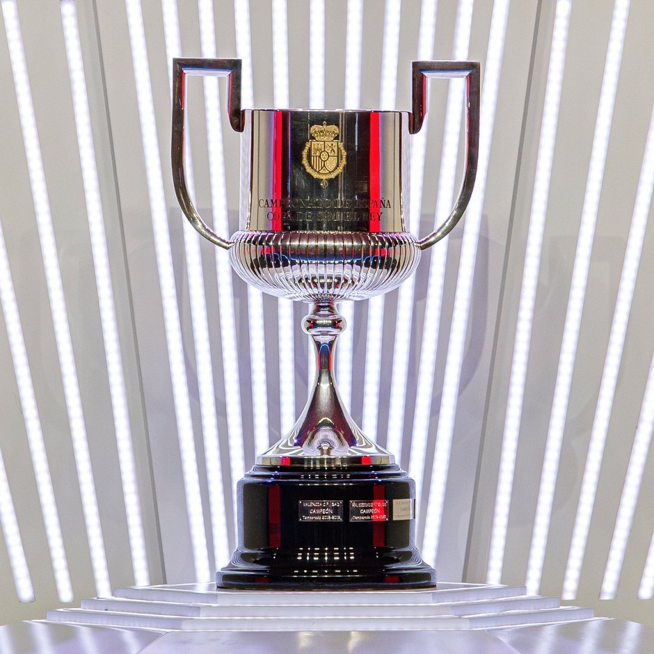 Jacol 🏧 (0.6%) tweet media