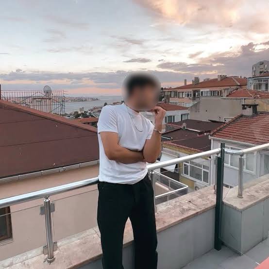 cuckoldtek9's tweet photo. Cuckold ve Hotwife çiftler gecenize eşlik etmesini istediğiniz birini mi arıyorsunuz? 

-Deneyim 👍🏻 
-Saygı ☺️ 
-Güzel bir gece 🤚🏻 
 Ve daha fazlası için Dm’ye bekliyorum. 

#yakısıklıesmer #cuckoldcift #hotwife https://t.co/3tuNlXewLm
