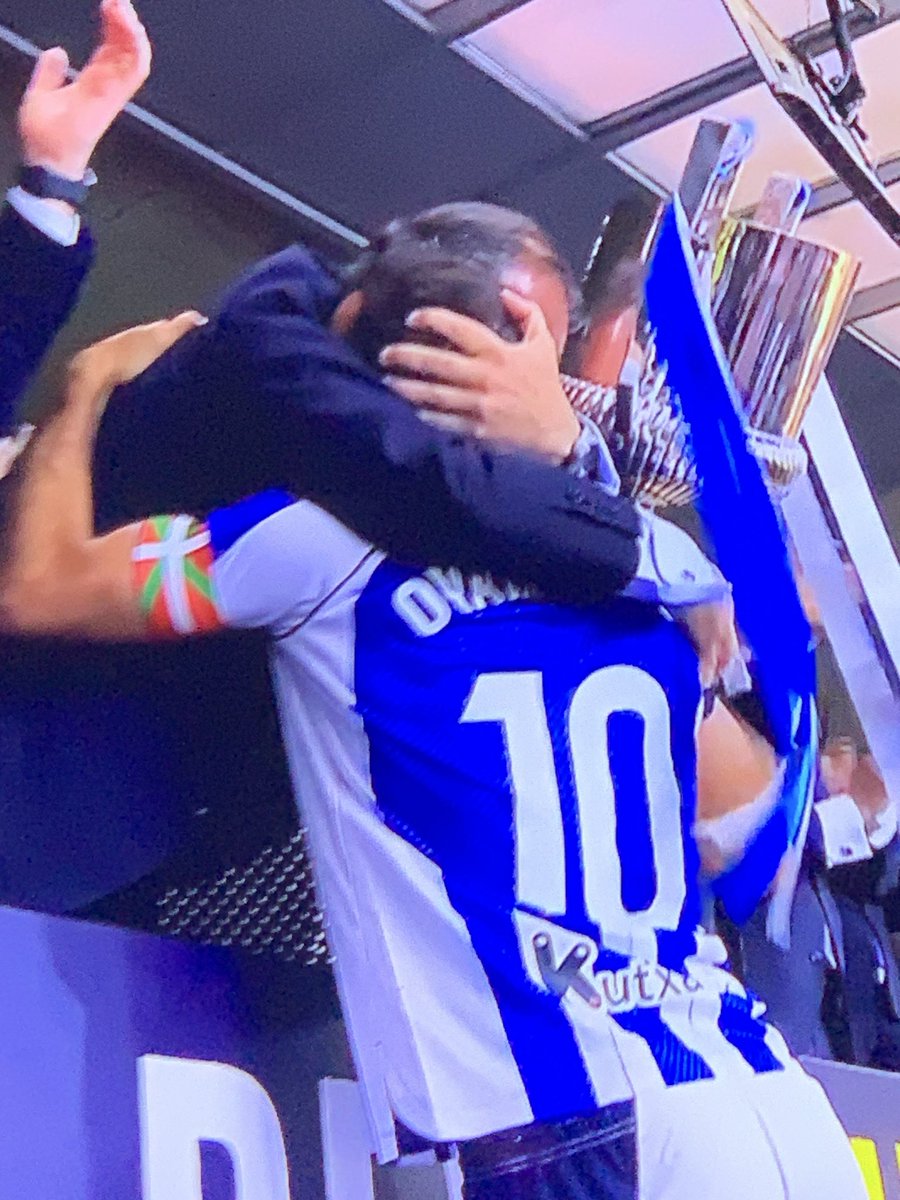 macobe7's tweet photo. Vaya crack Real Sociedad https://t.co/NTtjEkLD1l