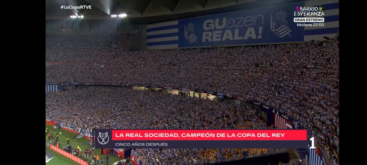 De nuevo Andalucía demuestra ser la mejor anfitriona para grandes eventos. 

Enhorabuena a la <a href="/RealSociedad/">Real Sociedad Fútbol</a> por la Copa del Rey 🏆 

Ha sido una gran final en el Estadio de la Cartuja, decidida en los penaltis.