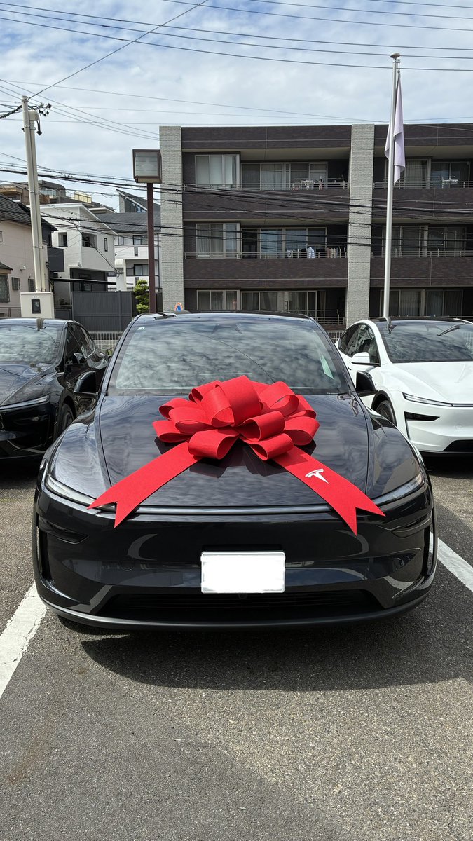 にこテス/テスラモデルy納車 tweet media