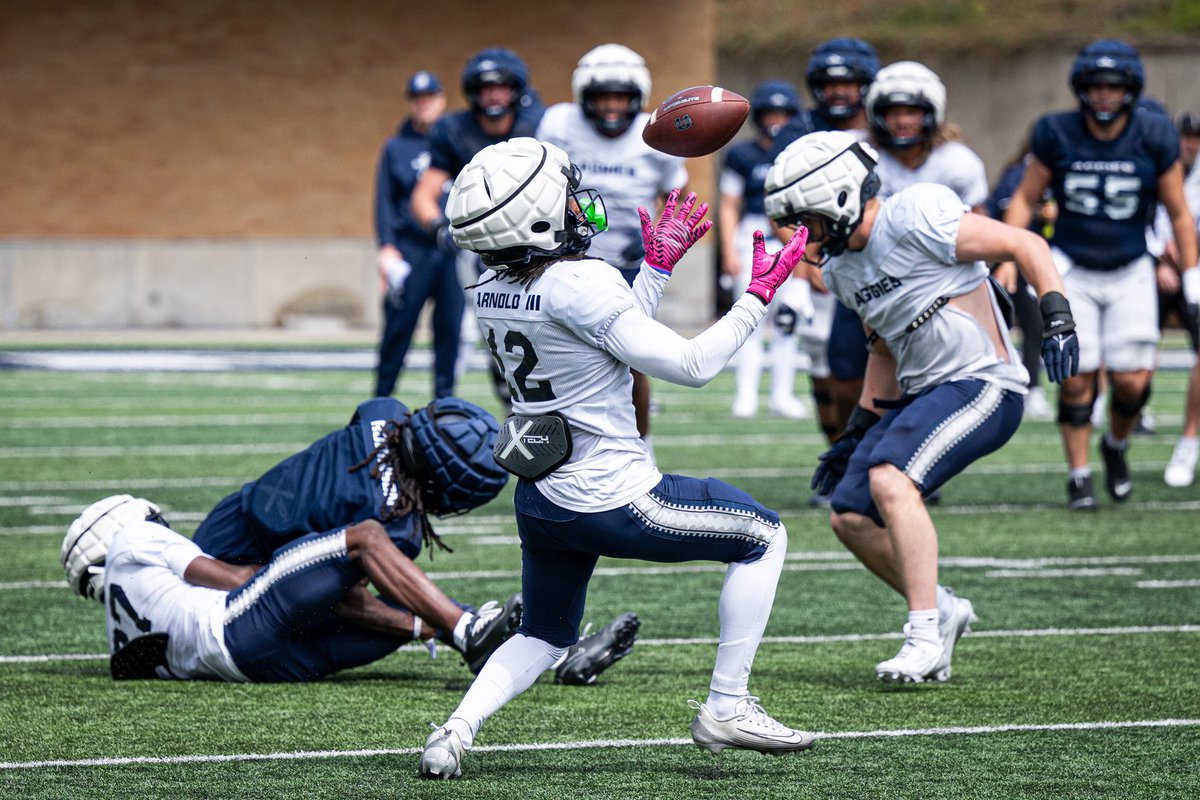 USU Football tweet media