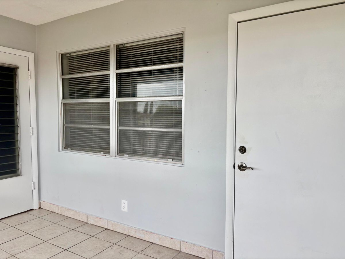 solrealtor's tweet photo. 🏡 ACTIVE | 📍 5300 Washington Street #C318, Hollywood, FL 33021-7784
💲 1,845 |  🛏  2 bed  🛁  2 bath  📐 840 sq. ft.

https://t.co/YNuW80anxk https://t.co/jFBz0eeS4M