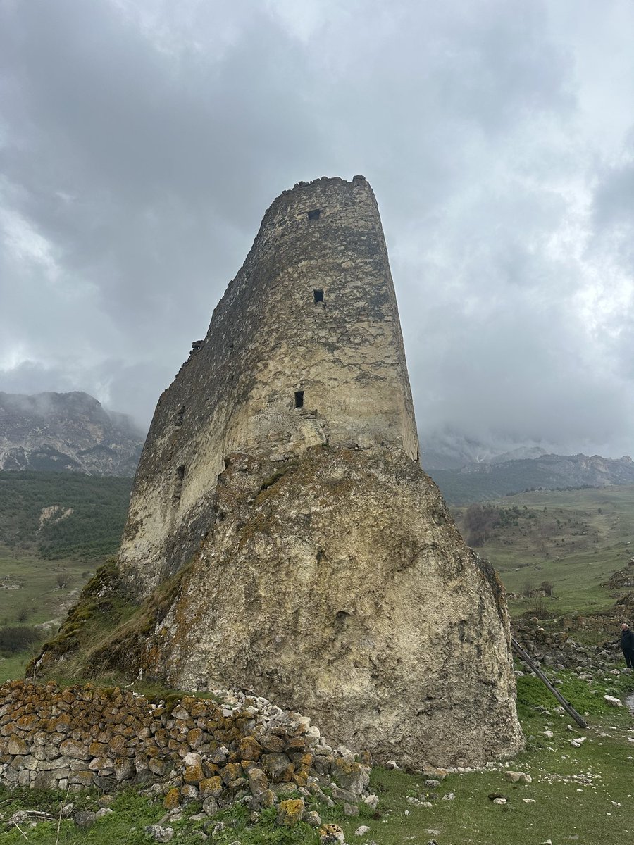 Макс tweet media