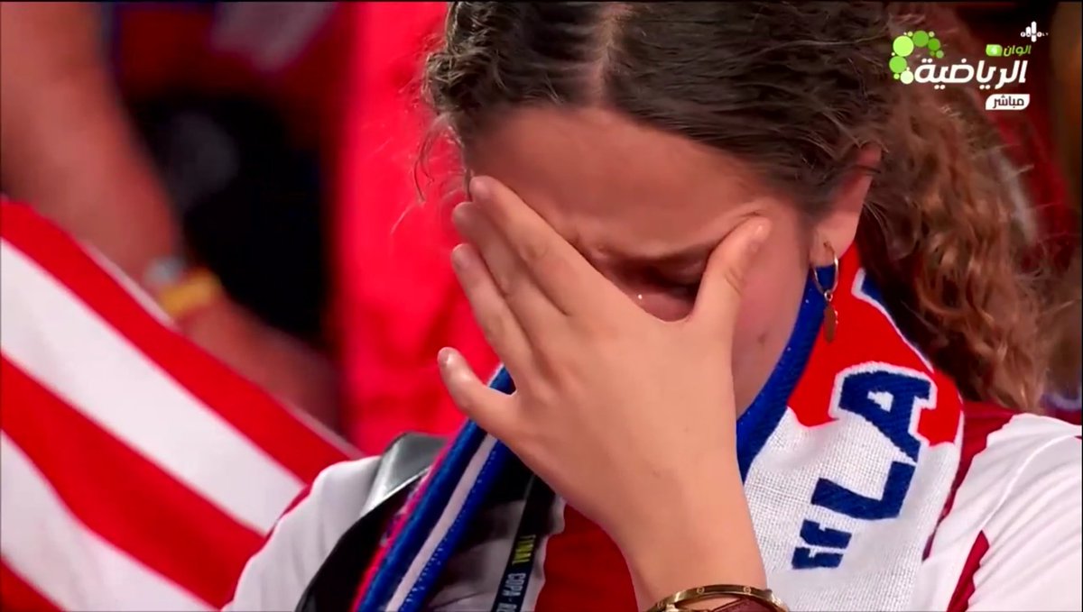 Alookeparathe tweet media