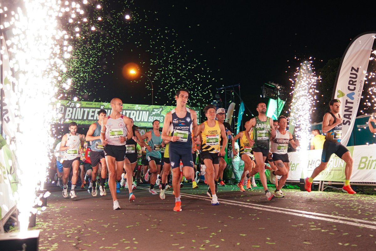 deportesctfe's tweet image. 📸 Esto ha sido solo un aperitivo del espíritu #BNR en Santa Cruz, recuerda que la Organización publicará las imágenes oficiales de la carrera en binternightrun.es/tenerife/