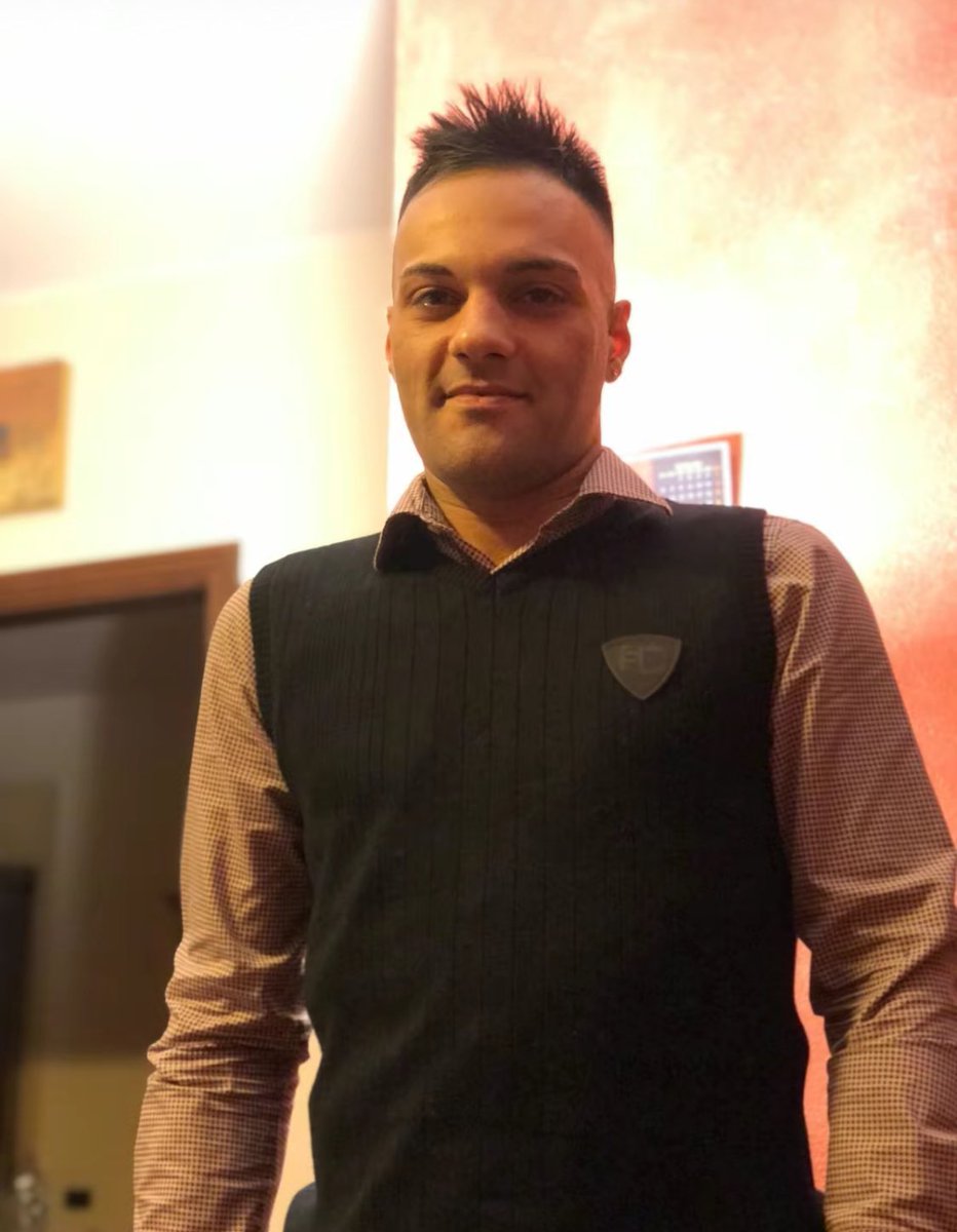 b|uexdju tweet media