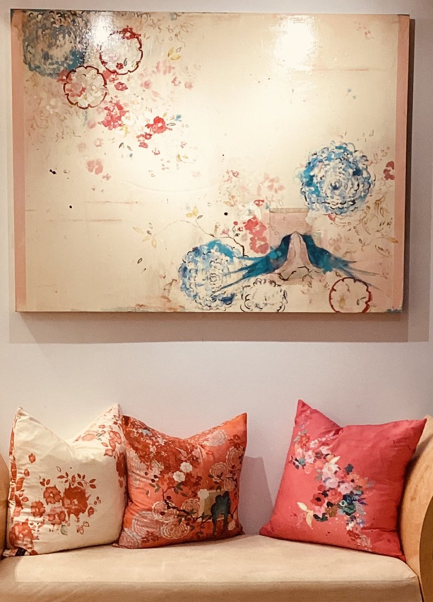 KatheFraga's tweet image. JG ART Gallery, BainbrIdge Island: My Paintings and Pillows inspired by the colors, romance and fanciful imagery of old world Paris Chinoiserie. Gallerists Jude Grenney and Janet Essa are happy to assist! #seattle #bainbridgeisland #pillow #interiordesign