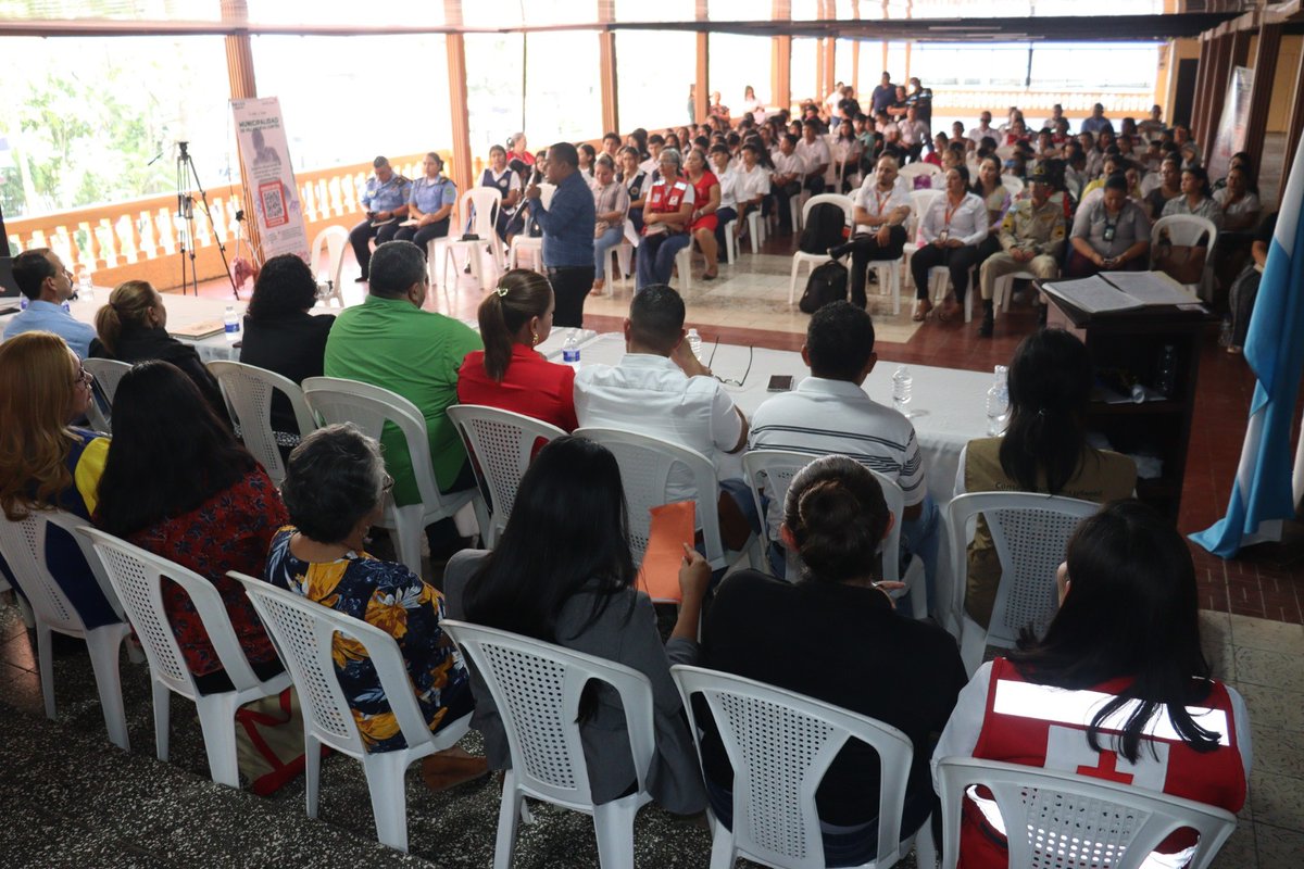 WorldVisionHN's tweet photo. 📢 En Villanueva, desde World Vision Honduras impulsamos la Ruta Virtual de Denuncia 🧒👧Una herramienta ágil y segura para reportar vulneraciones de derechos, incluso de forma anónima, y activar respuestas inmediatas.🧡 Actuar a tiempo puede cambiar una vida. https://t.co/gBpUWeYpgs