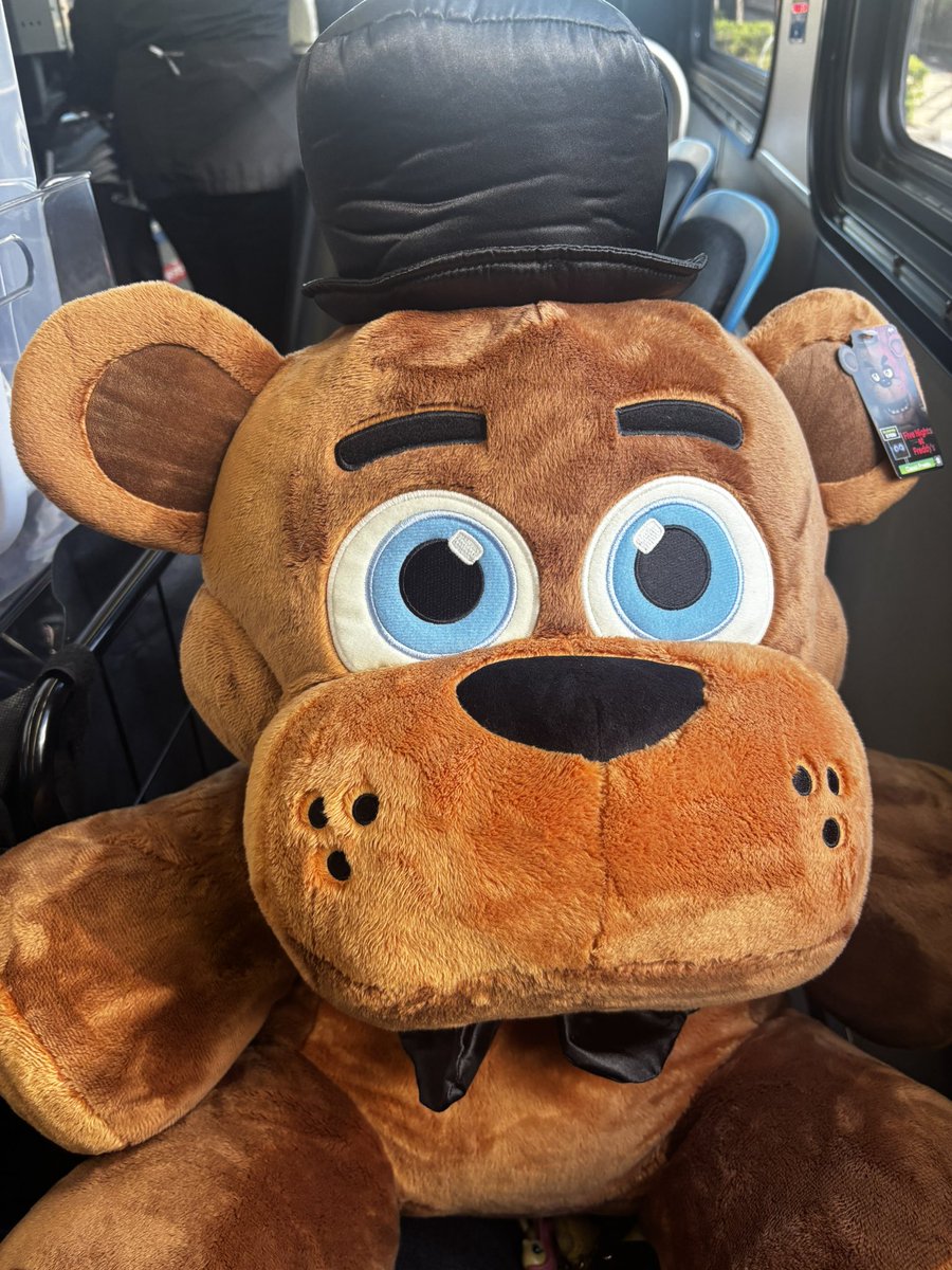 freddy LOVES the cta!!!