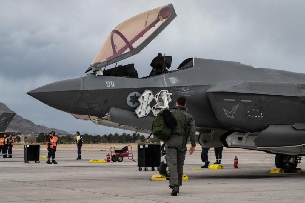 sahelbrut3's tweet image. 🚨⚡️ #Urgent | 🇮🇱🇮🇷 La chaîne israélienne Channel 7 affirme qu’une enquête est en cours sur une affaire d’espionnage particulièrement sensible au sein de l’armée de l’air.

🔸 Selon ces informations, plusieurs soldats auraient collaboré avec des agents iraniens, en transmettant