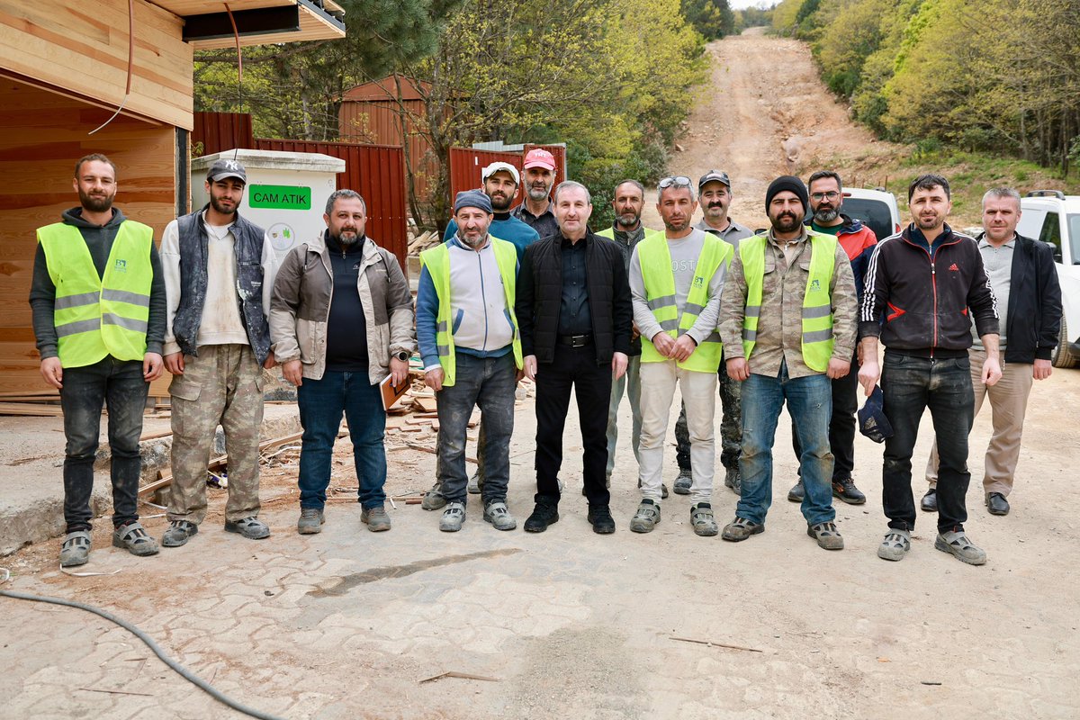 Sultanbeyli Belediye Başkanı Ali Tombaş, ilçenin vizyon projeleri arasında yer alan Fetih Korusu Sosyal Tesisleri ve Aydos Kalesi Müze ve Sergi Salonu’ndaki çalışmaları bizzat yerinde denetledi. 

alparslandiyari.com/haber/sultanbe…