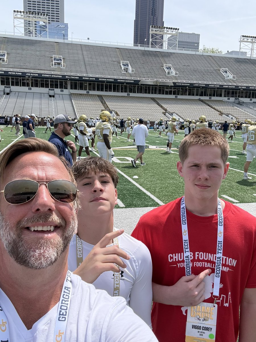 CodyQb18's tweet image. Great day at Georgia Tech watching them play an exciting spring game. Grateful to be invited back! #jackets