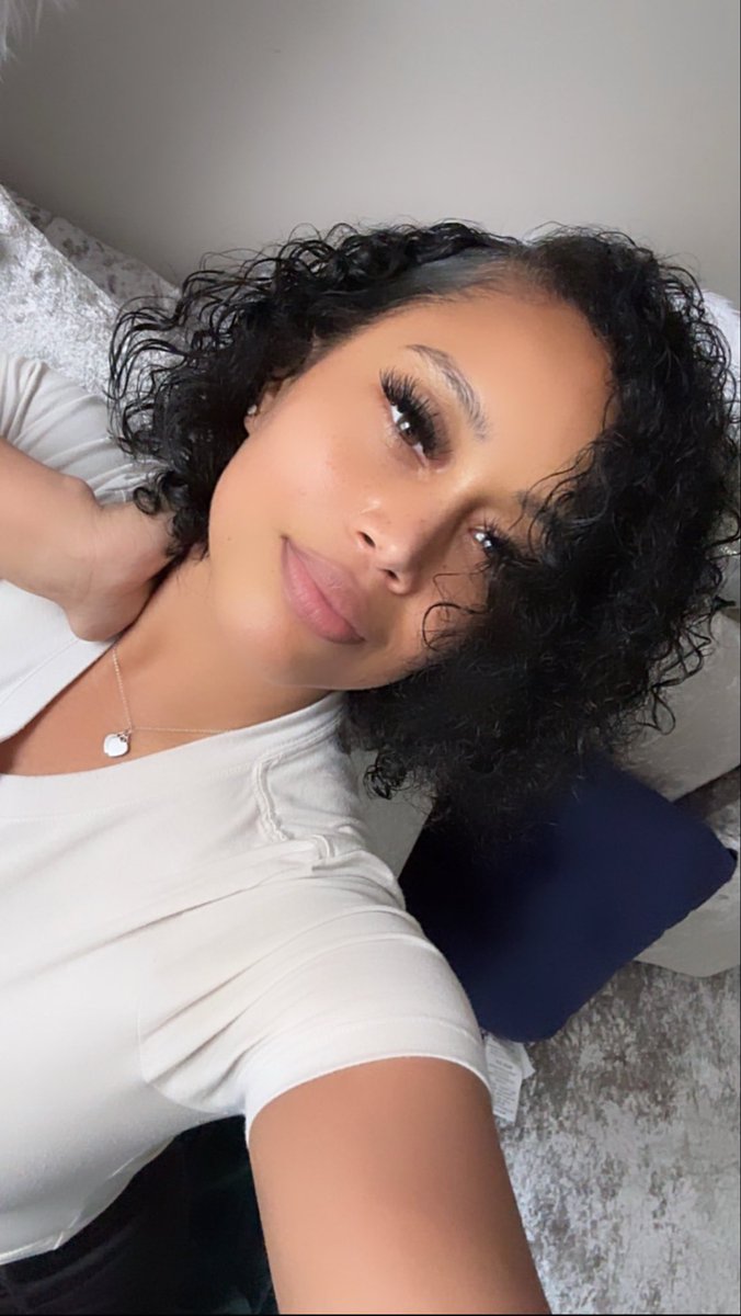 Mrs.Last Laugh tweet media