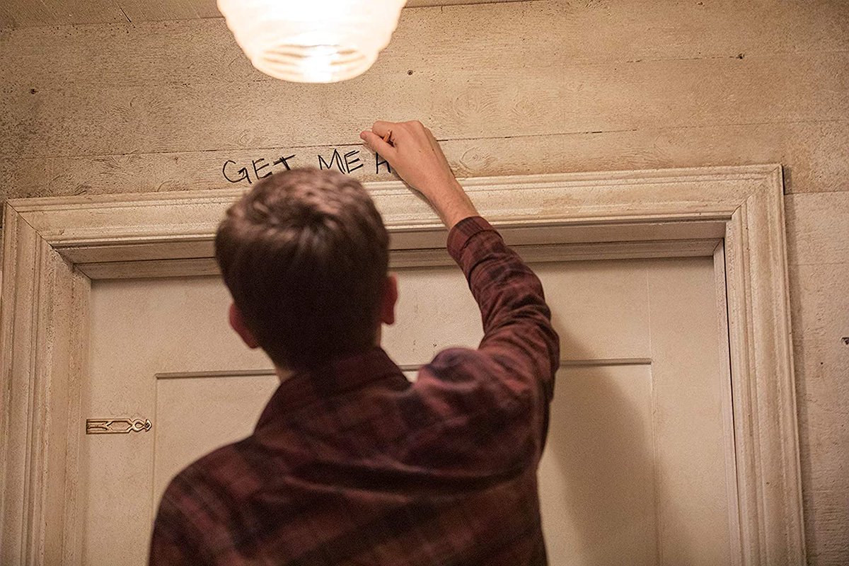 QwikFlickCritic's tweet image. Creepy Closet!!

Retro Supernatural Horror Film Review on my Blog now @ this link: thequickflickcritic.blogspot.com/2026/04/new-co…

#creepy #closet #supernatural #horror #seven #heaven #teenagegirls #teenage‌ #teens #MysteryLovers #hell #rescue #trapped #mind #hidden #time #tension #cryptic #pencil #boy