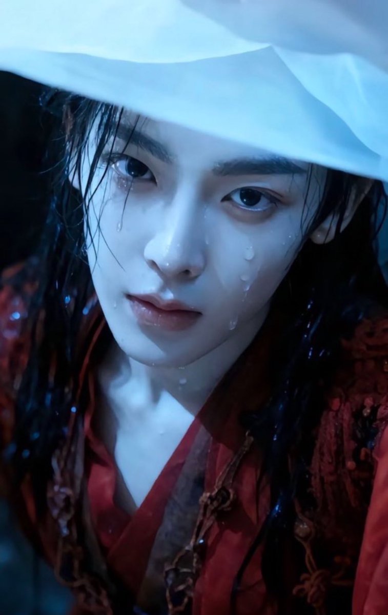 CdramaBloom's tweet image. 🍉 One of the leads has reportedly stepped down from the rumored upcoming Youku costume romance drama #InvertedFate, the details are unclear wait for official announcement.

Cast: #HouMinghao #HeNan 

Filming: Mid May 

Dir: Zhang Zhiwei(Glory)