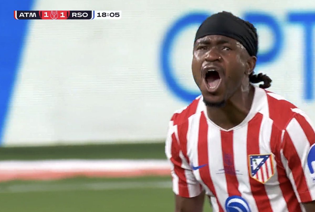 Una cosa a reprochar a Simeone: ¿por qué absolutamente siempre Lookman sale en el 60'?

Un tío con desborde, con 1vs1 y sobre todo con GOL en una final debe jugar SIEMPRE y más cuando no está desentonando

Para mi error GRAVE quitar al nigeriano (otra vez)