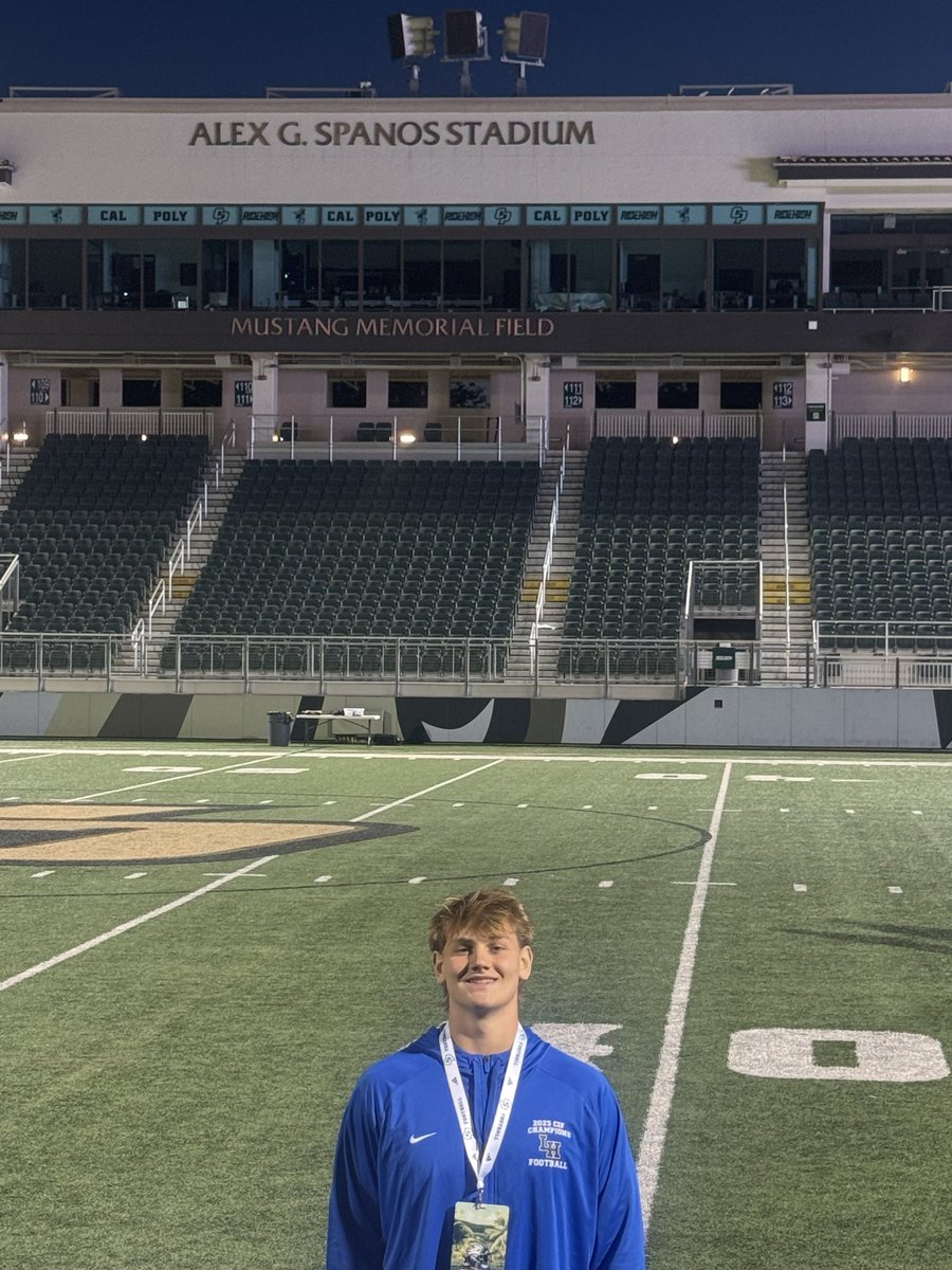 JoshuaHolm65's tweet photo. Thank you @CoachMarkarian and @calpolyfootball for inviting me out for Friday Night Lights practice. I really enjoyed the energy of the practice. https://t.co/G8rhs8aaQZ