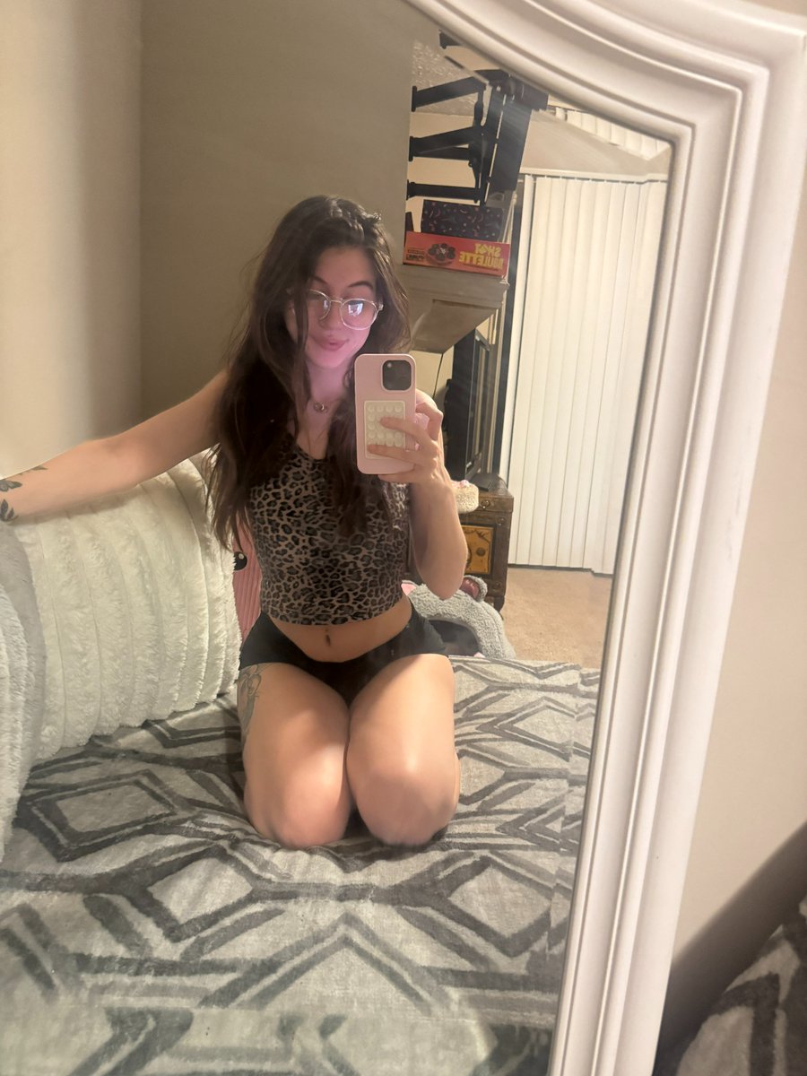 Olivia tweet media