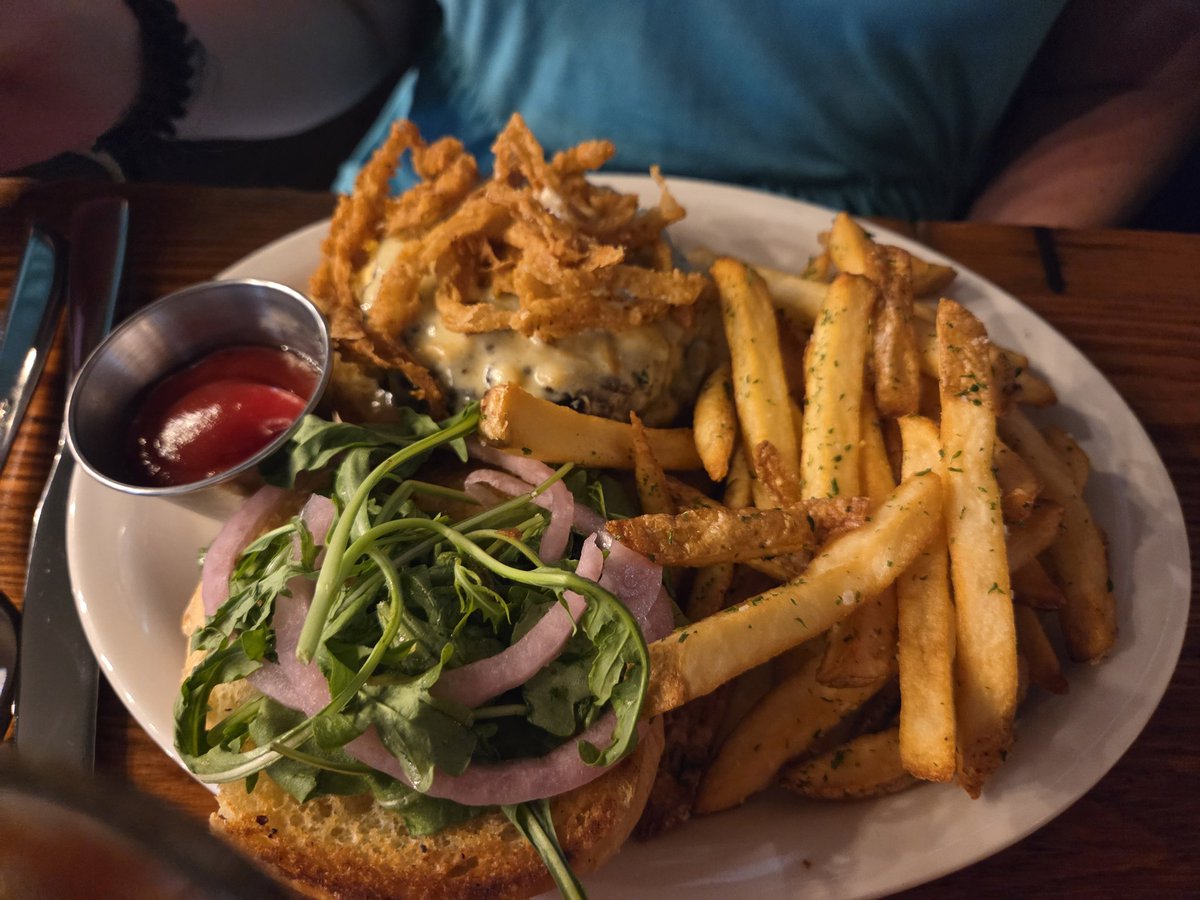 B @ The BBQ Barn tweet media