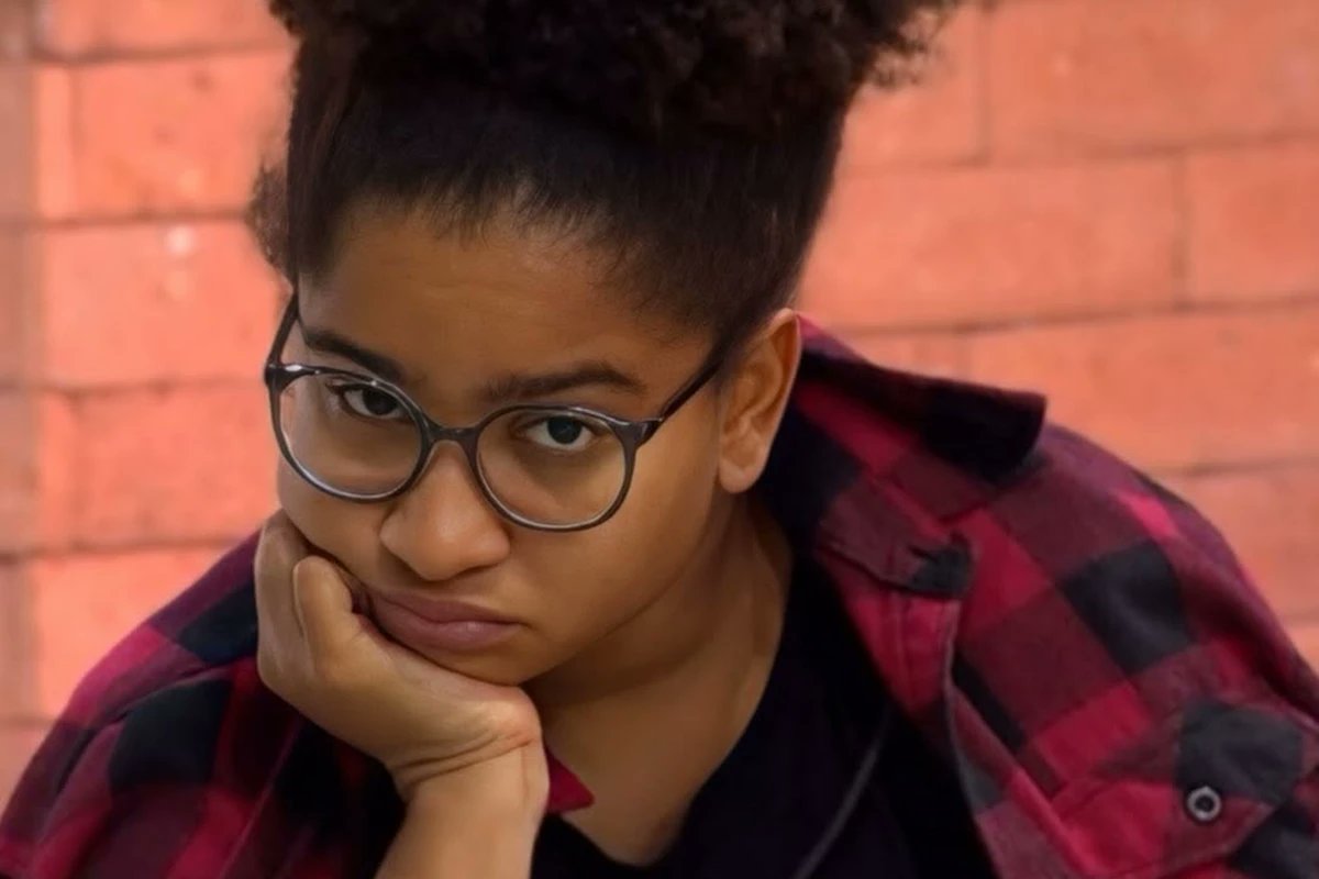 Vc lembra no BBB 5, quando a Pink do nada, que era uma coligada do #jeanwyllys, começou a questionar com ela propria, pq o Jean sempre voltava e não saia nos paredões? 
Eu estou enxergando a Milena desse jeito.
Tô certo <a href="/falamuka/">Muka 🎙️</a> ? 👍🏾😉