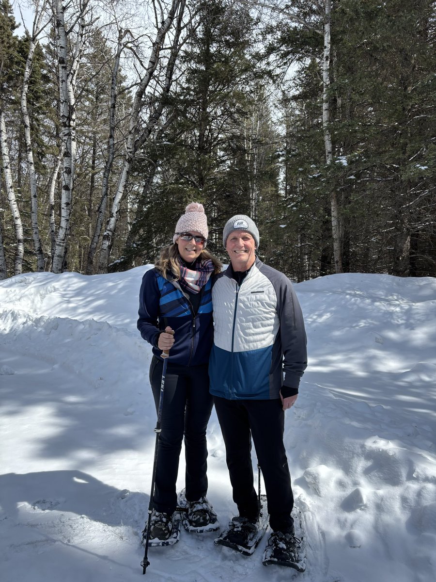 JEM438288's tweet photo. Last winter hike….hopefully! While the change in season is always tough, grateful for our backyard paradise. @RidingNP 🤗 ❄️ ☀️ https://t.co/uqUeVhcNY9