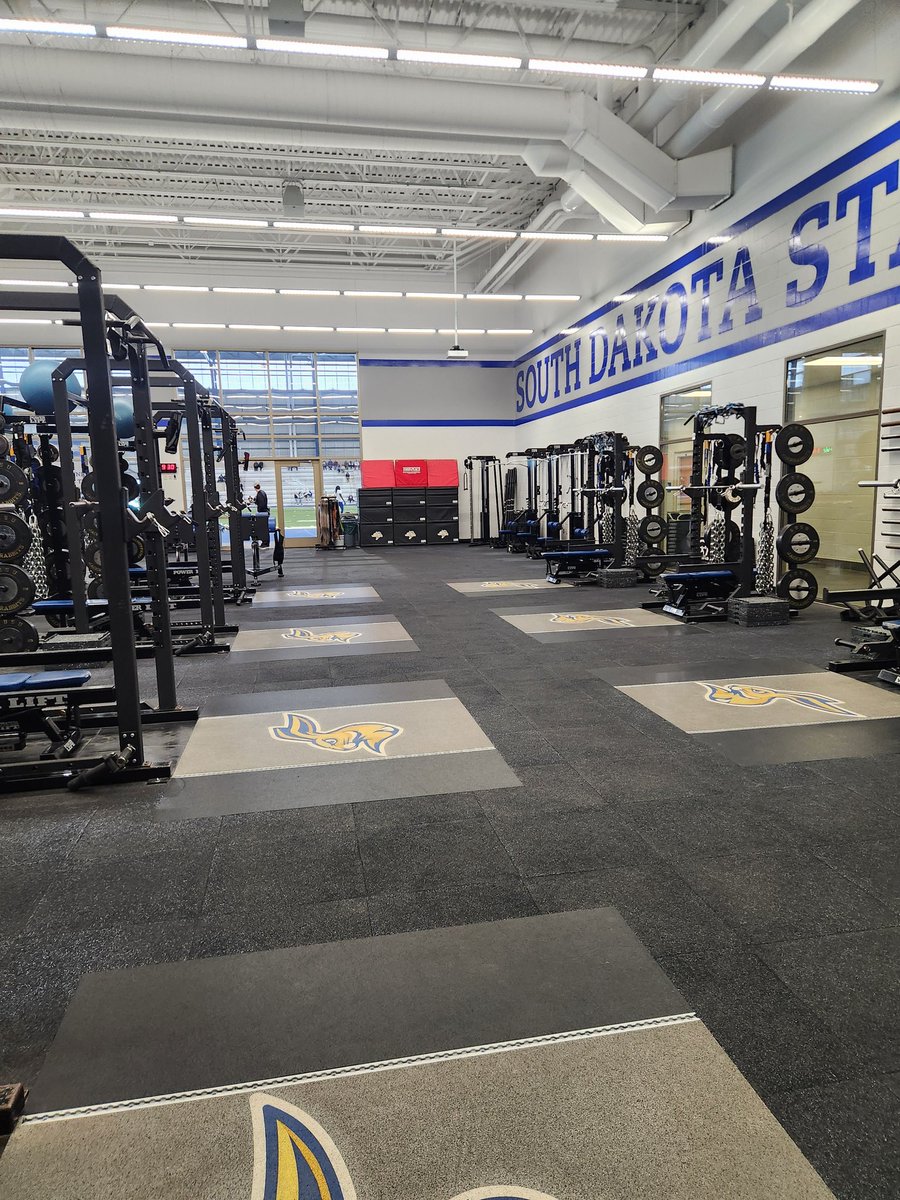 hud_coach's tweet photo. As the great philosophers of the 90s would say "today was a good day". fun junior day visit in SD and broke a few tackles in blue gold scrimmage! #whenindoubt https://t.co/xLTTJQU2MD