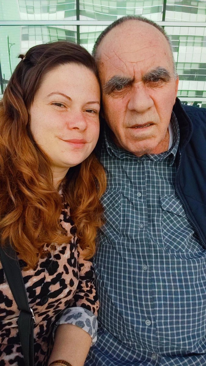 esmergz's tweet photo. Beni bu dünyada en çok seven kişi 💚 benim ilk aşkım #aslanbabam #zeynelgüz #canımıniçi https://t.co/clsZoaO6P8