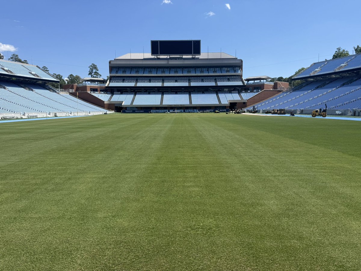 irltb85's tweet photo. Huge thank you to @thebillymiller and @uncfootball for the opportunity to sit in on meetings, watch practice, and learn from the best. Grateful for the experience as we keep getting better for Plant Football.
#11as1 #NoExcuses #NTMO 💪🖤💛🔗 https://t.co/aHcLUYHHXa