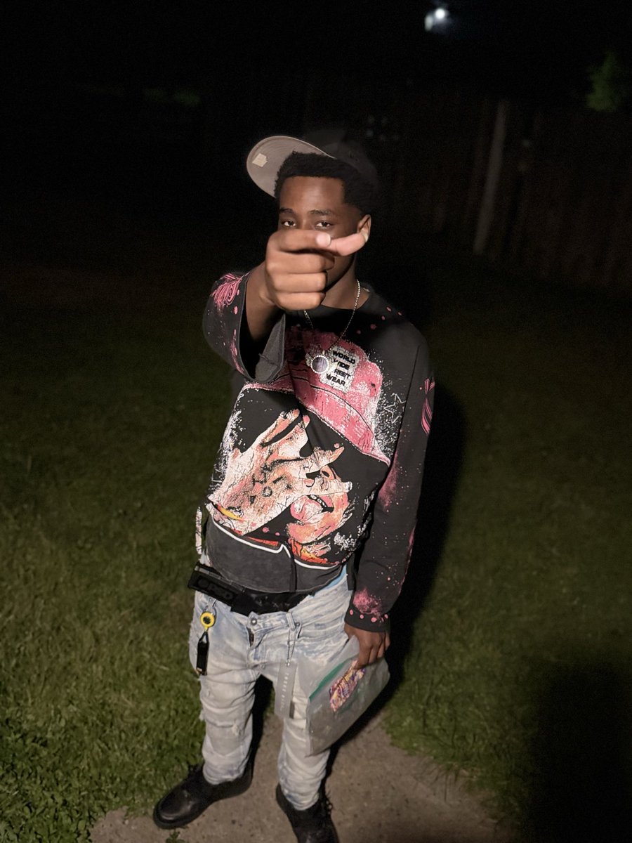 RmfRooster357's tweet image. Kountry boy 🦅 #viral #fyp in Khixago pop out 🦅 #chicago