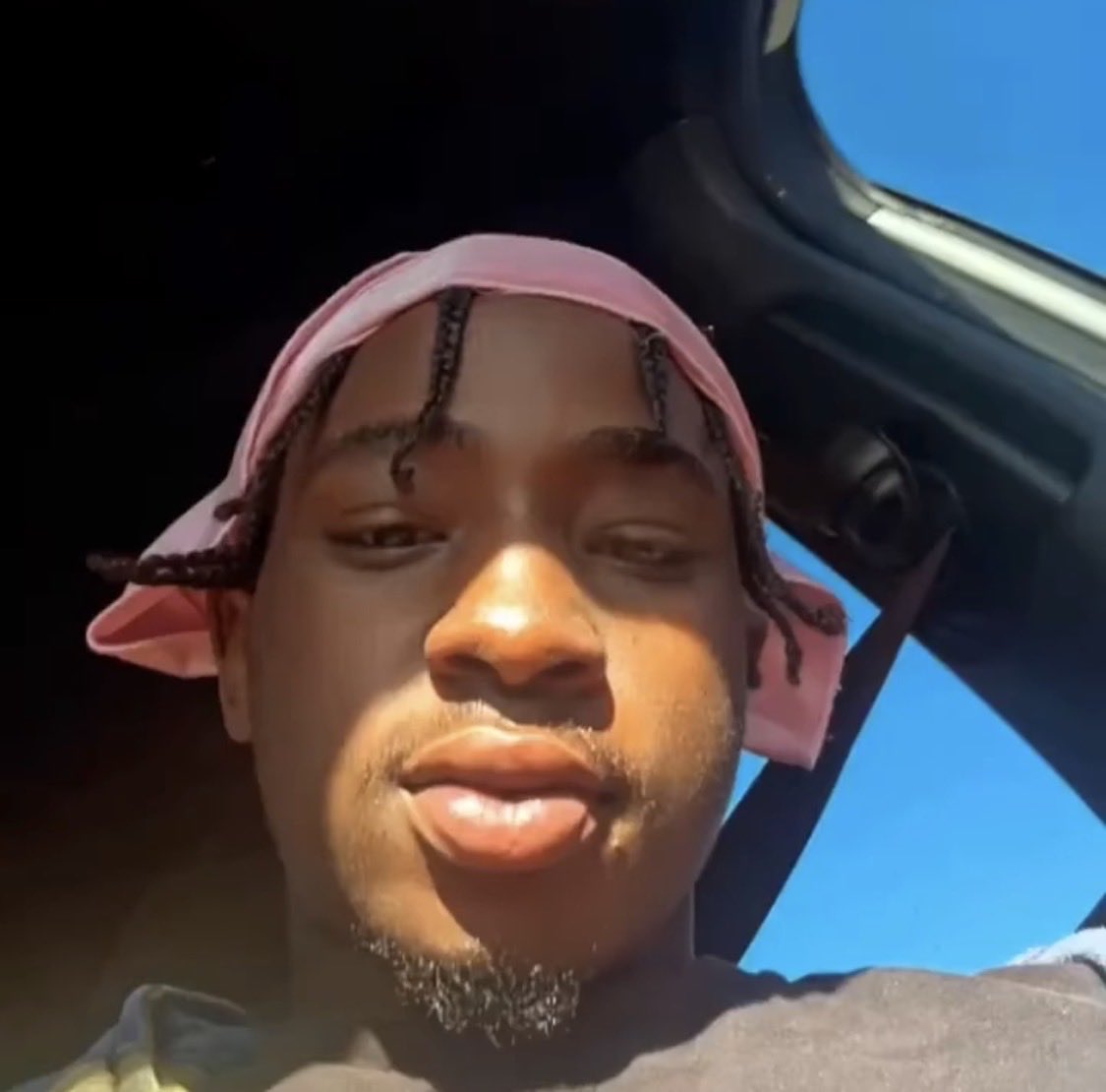 RmfRooster357's tweet image. Kountry boy 🦅 #viral #fyp in Khixago pop out 🦅 #chicago