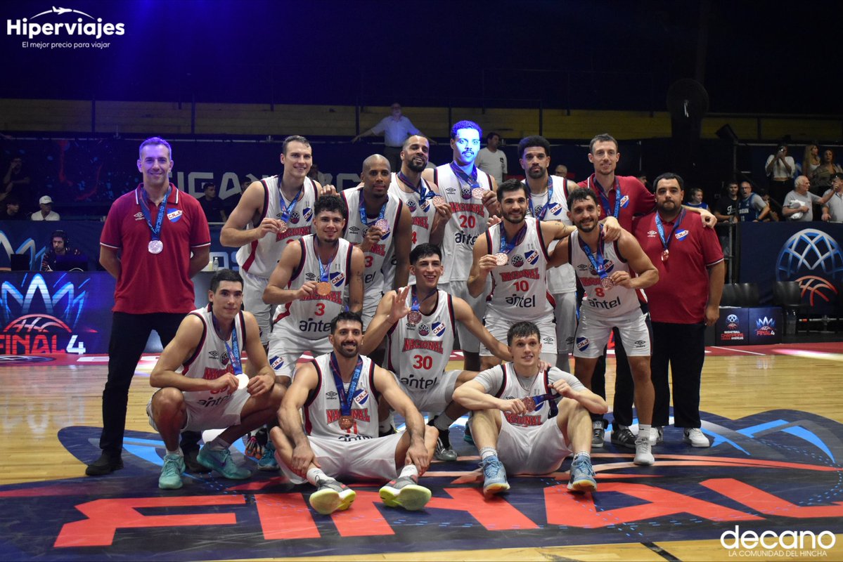 Que lo llevan adentro, como lo llevo yo ✊🏻🎶

Gracias por representar a Nacional con alma y corazón 🙌🏻🇳🇱