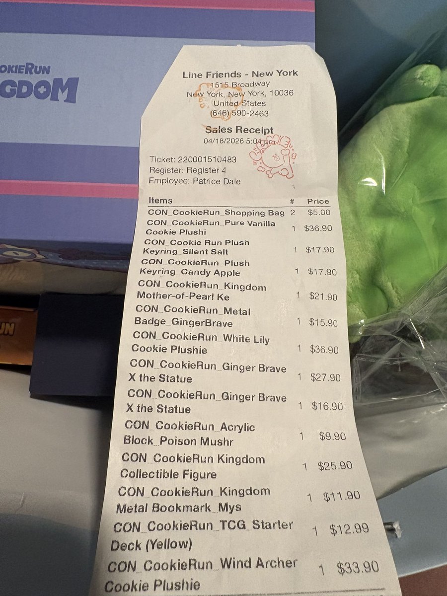 blacked out for my little brother at the #CRK pop-up in Times Square🤍