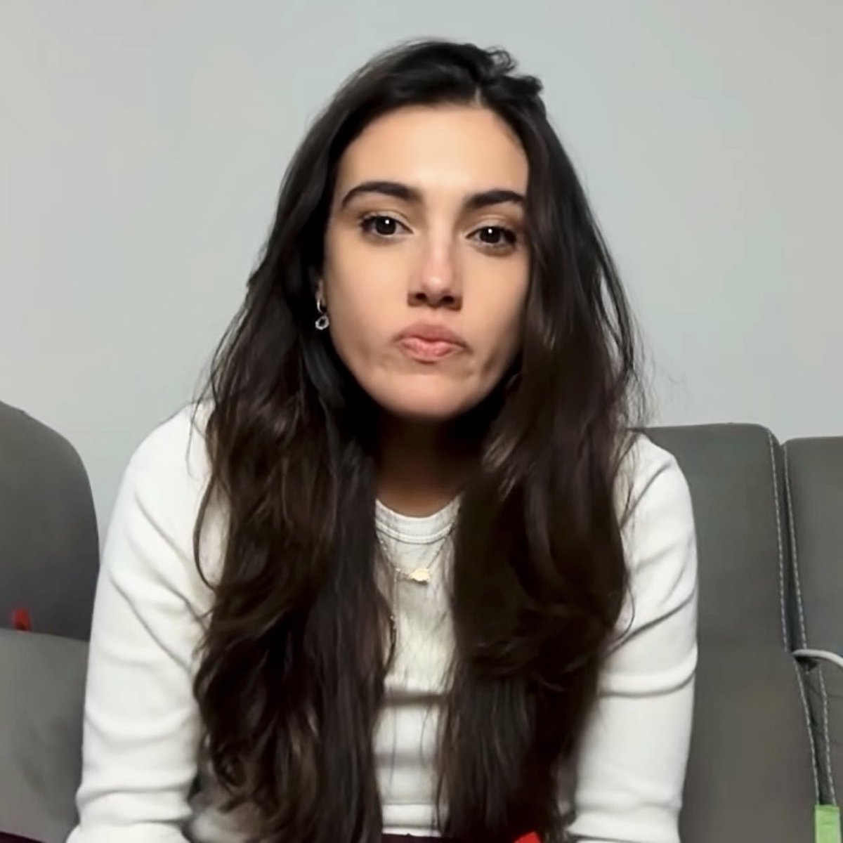 "Porque a sua felicidade será para sempre a minha maior fonte de alegria 🥰" 

ai ela é a melhor mamma/sogra do mundo 🤧🥹