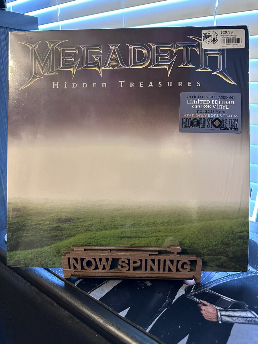 DennisWoods's tweet image. Megadeth ~ Hidden Treasures (1995) RSD2026 Release
🤘🔥🤘🔥🤘 #nowplaying @Megadeth #rsd2026 #vinyl