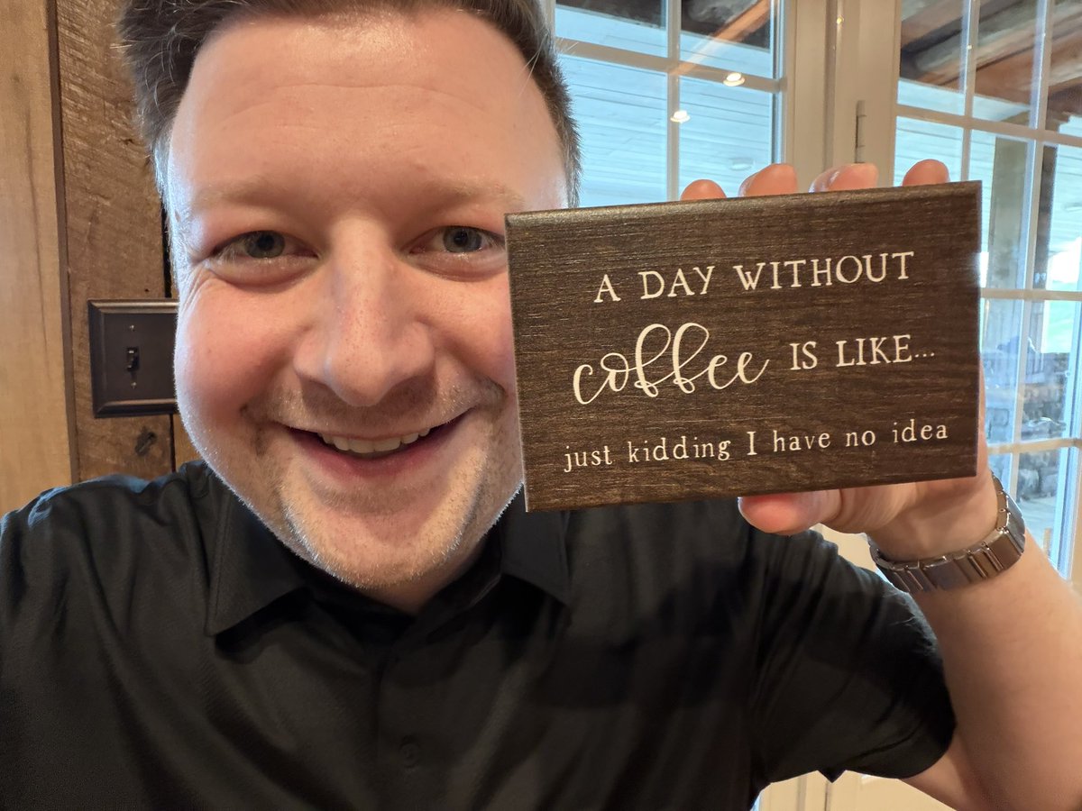 Logan Bloom (@loganbloom) on Twitter photo 