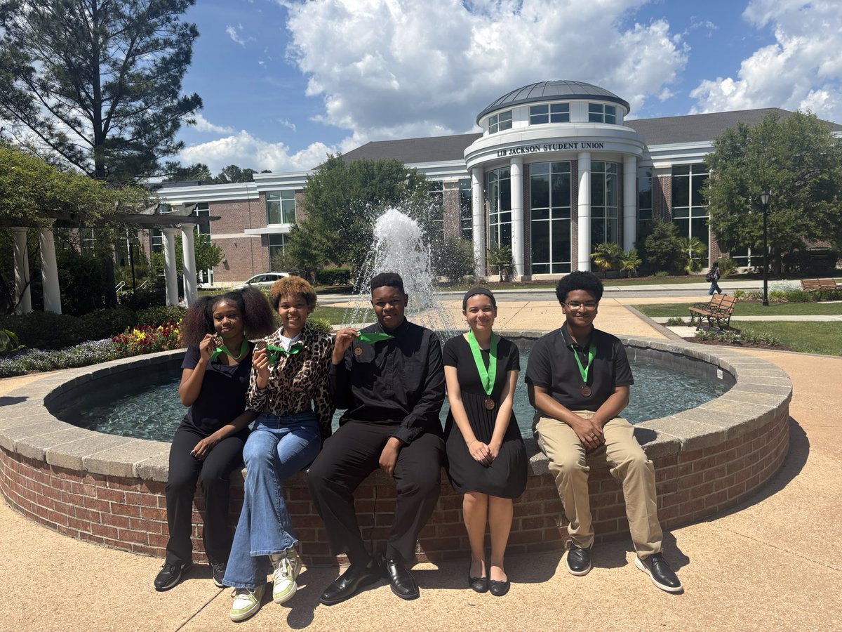 Scholars Academy tweet media