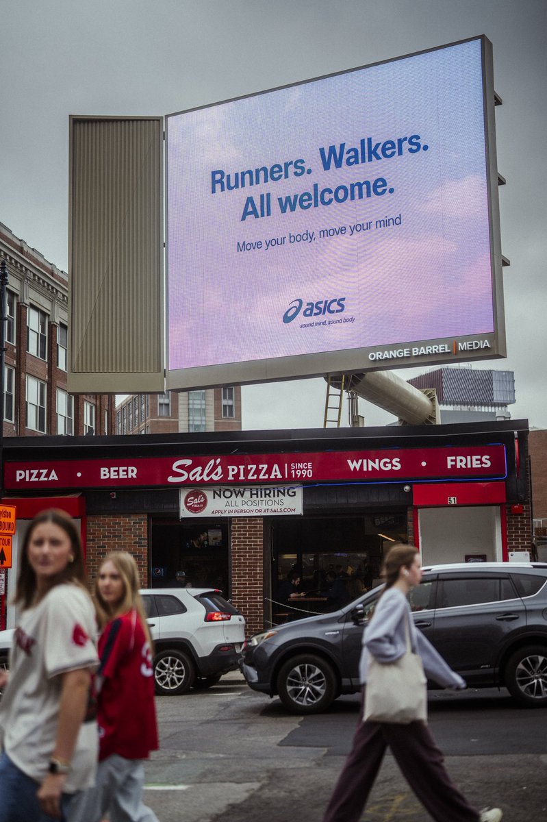 Chris Chavez tweet media