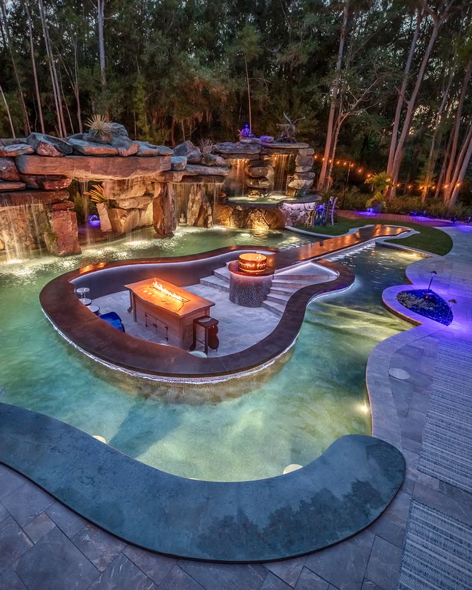 Rrafe93's tweet image. Insane Pool with Guitar Shaped Island &amp;amp; Natural Rock Waterfalls #insanepools #lucaslagoons #pool #poolbuilders #backyard #guitarlife