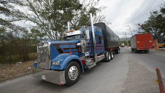 Nuevos aranceles de hasta 75% a importaciones desde Ecuador propone Gobierno eldato.co/2026/04/18/nue…