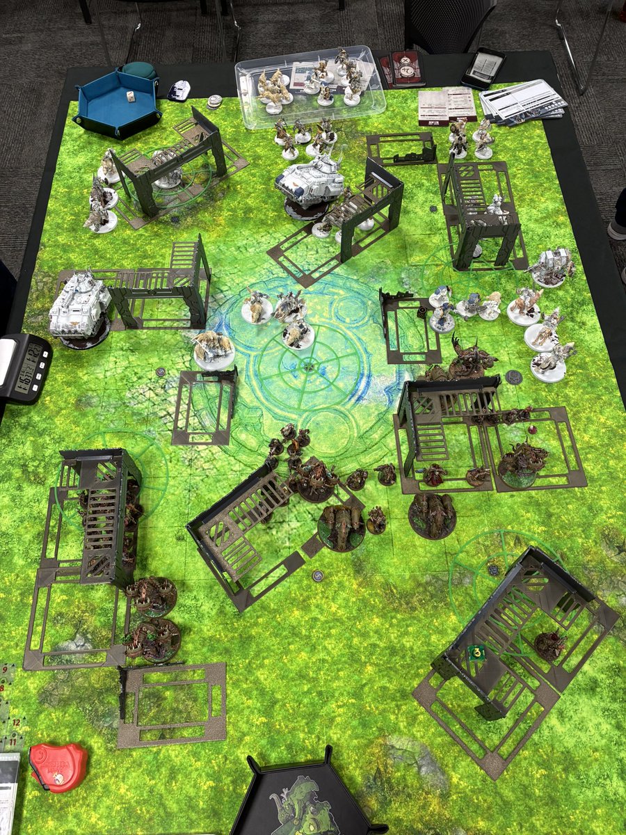 ブロメリア tweet media